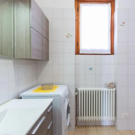 Stefania - Vna370 By Interhome